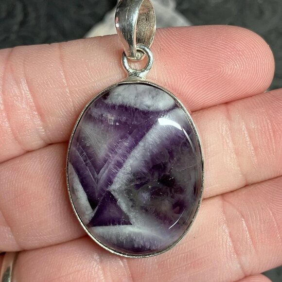 Chevron Amethyst Pendant Stone Crystal Jewelry - Picture 2 of 5